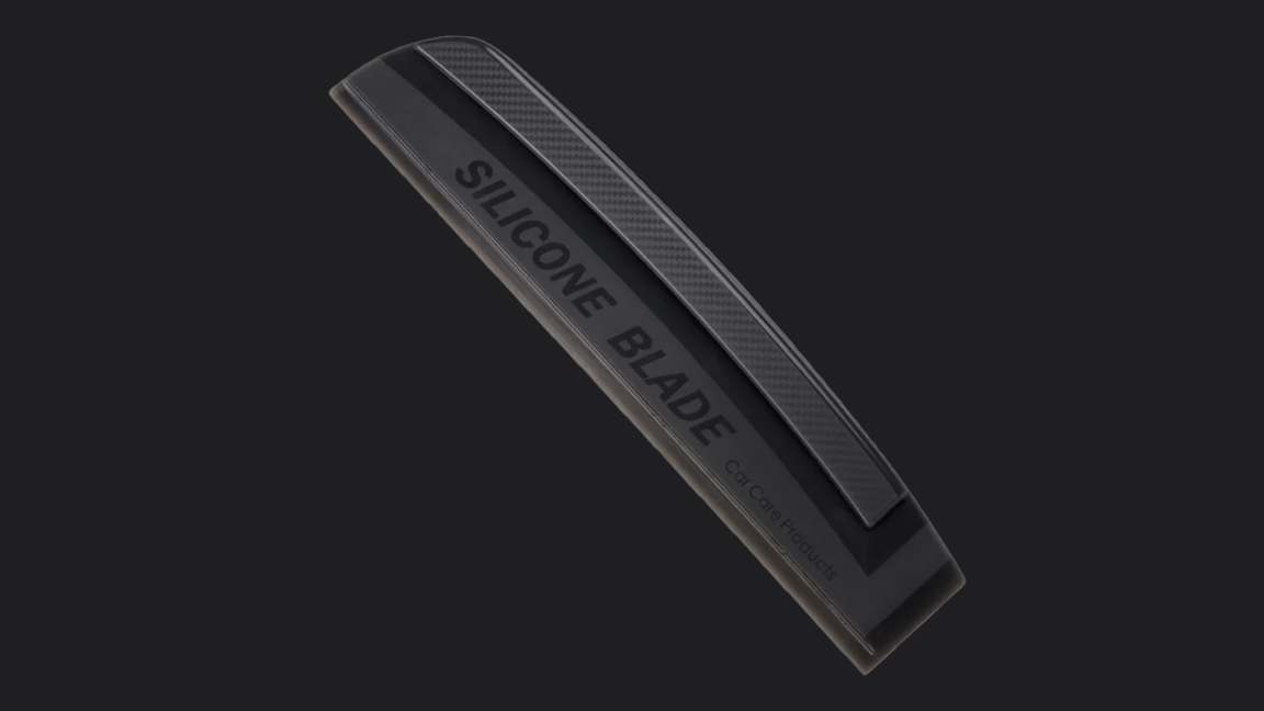 THE SILICONE BLADE